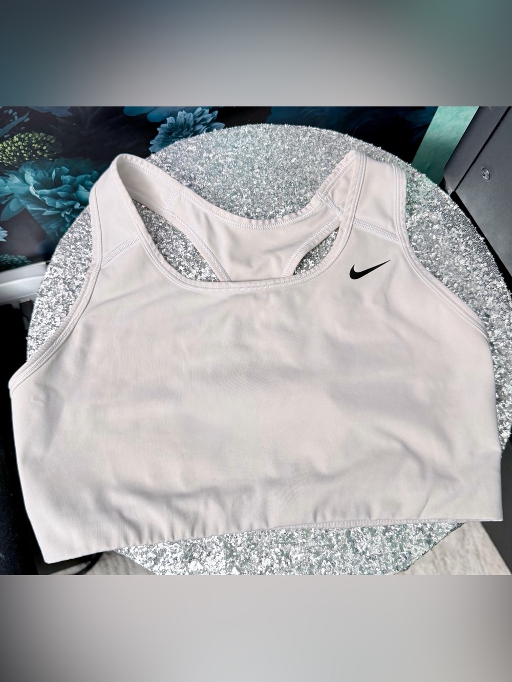 ✔️✨Nike White Sportsbra